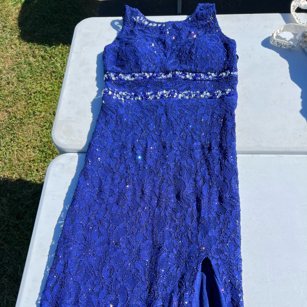 Homecoming or elegant dress, leg slit, size 3